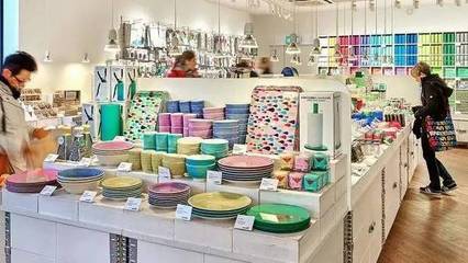 實體店大關門,他卻靠10元店逆襲